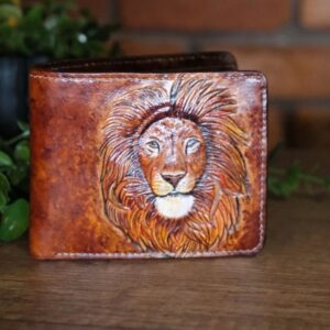 aslan İşlemeli deri cüzdan